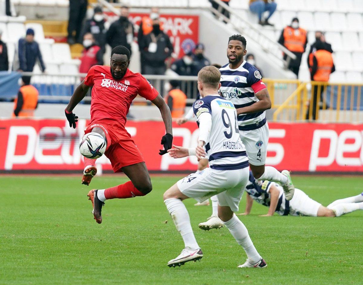 Sivasspor, Kasımpaşa'yı 3 golle mağlup etti