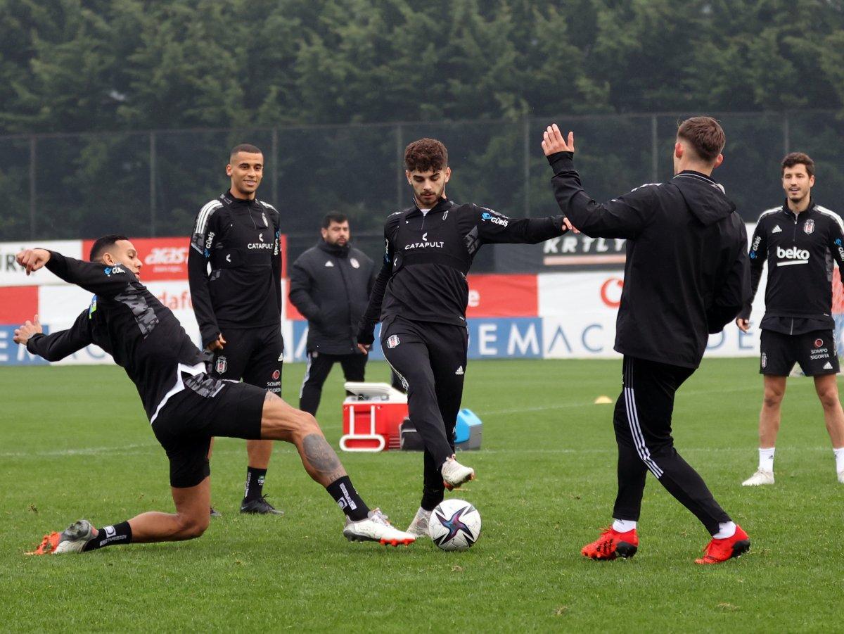 Beşiktaş'ta Ahmet Nur Çebi'den yakın takip