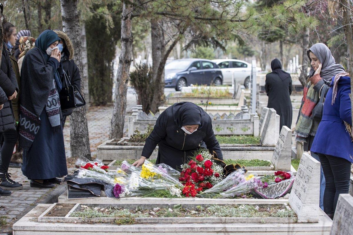 Başak Cengiz, doğum gününde mezarı başında anıldı