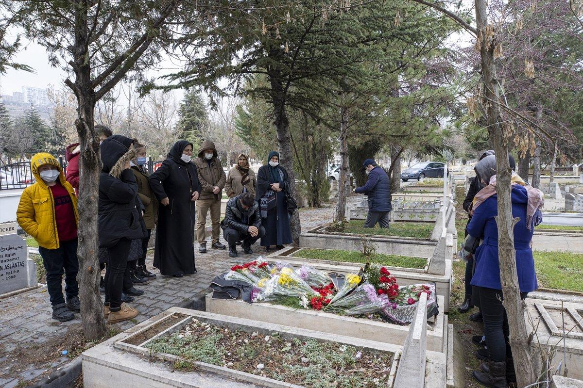 Başak Cengiz, doğum gününde mezarı başında anıldı