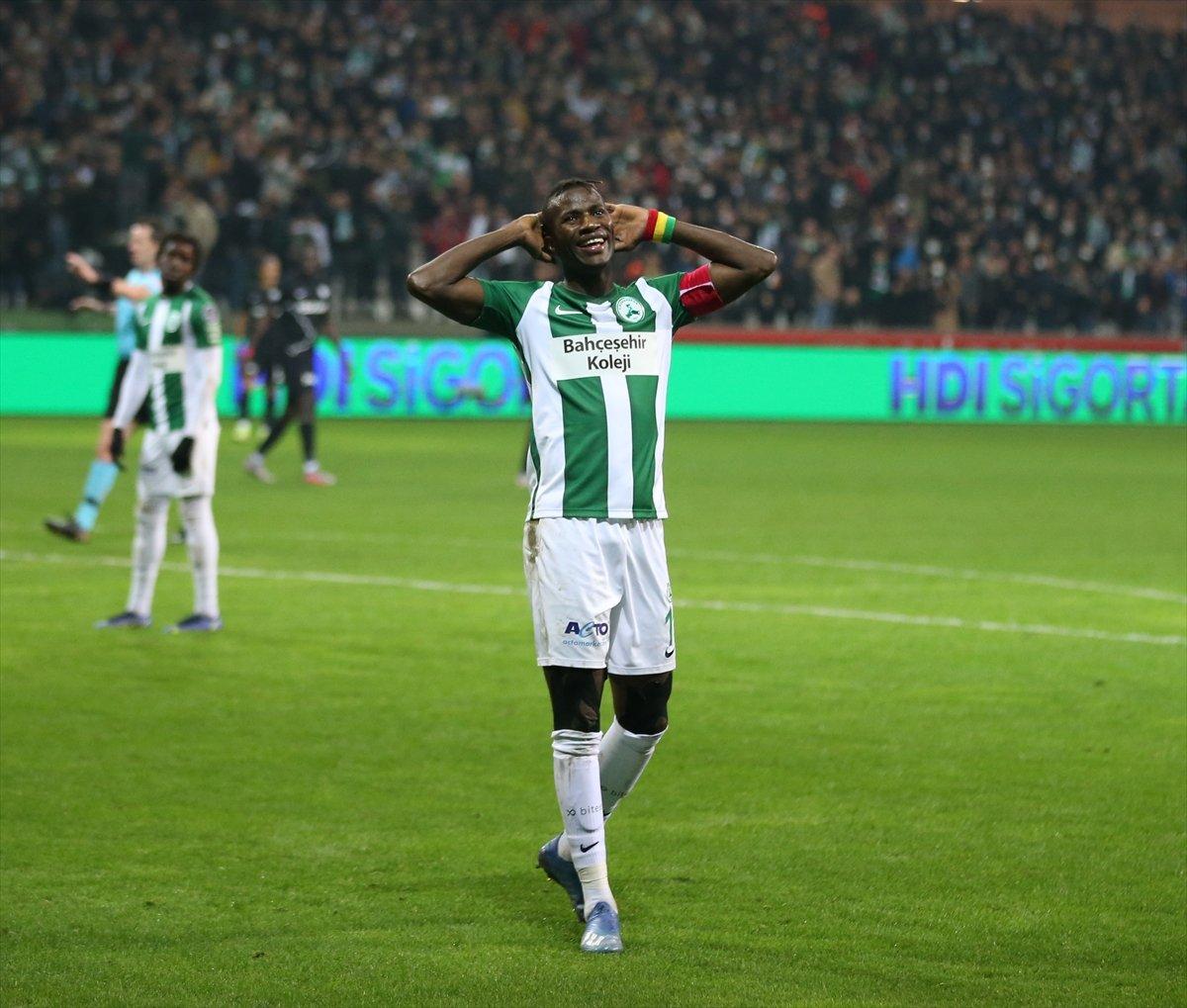 Giresunspor sahasında Altay'ı yendi