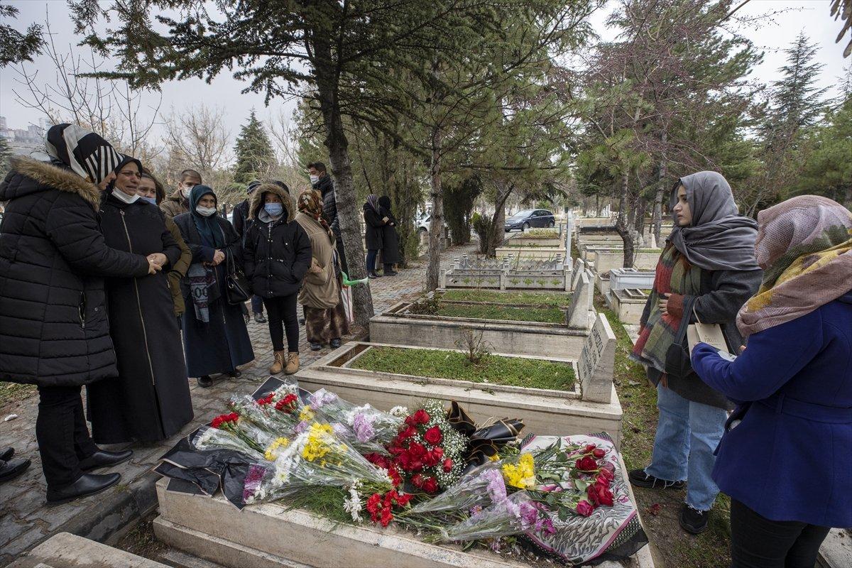Başak Cengiz, doğum gününde mezarı başında anıldı