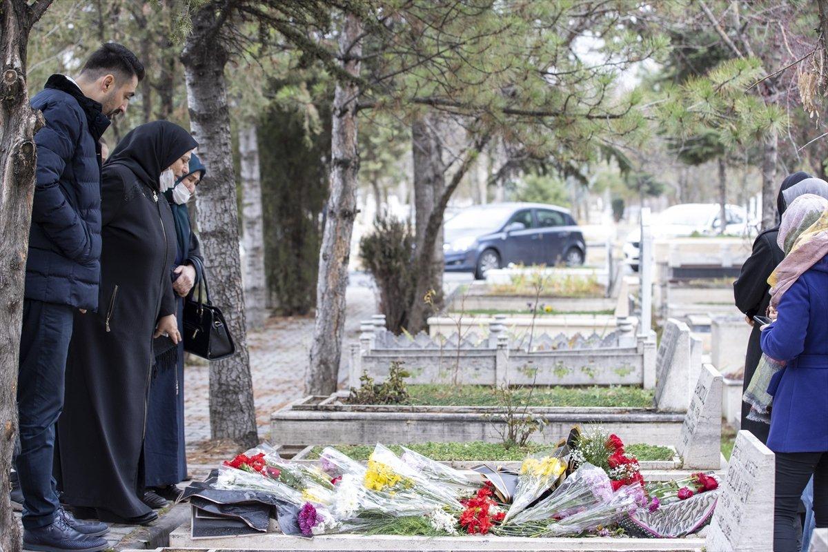 Başak Cengiz, doğum gününde mezarı başında anıldı