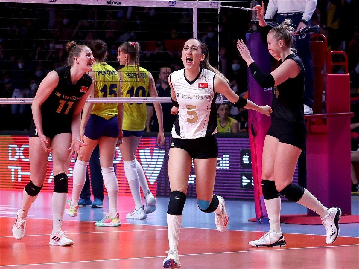 Dünya Kulüpler Şampiyonası'nda Fenerbahçe'yi yenen VakıfBank finalde