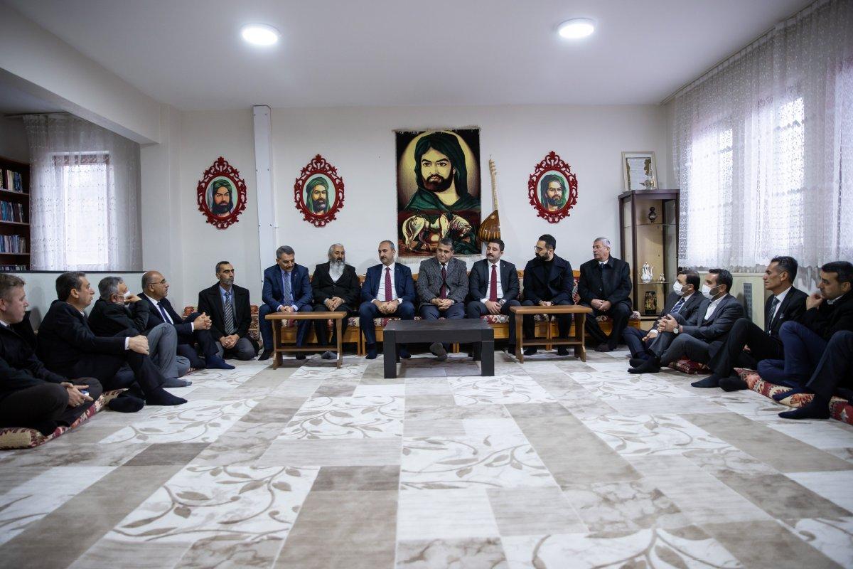 Abdulhamit Gül: Cemevlerine yasal statü çalışmalarımızı yaptık