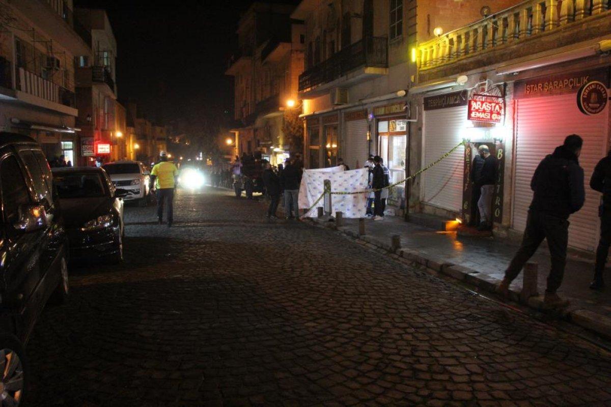 Mardin'de kuyumcuyu öldüren saldırganın hazırlık yaptığı anlar