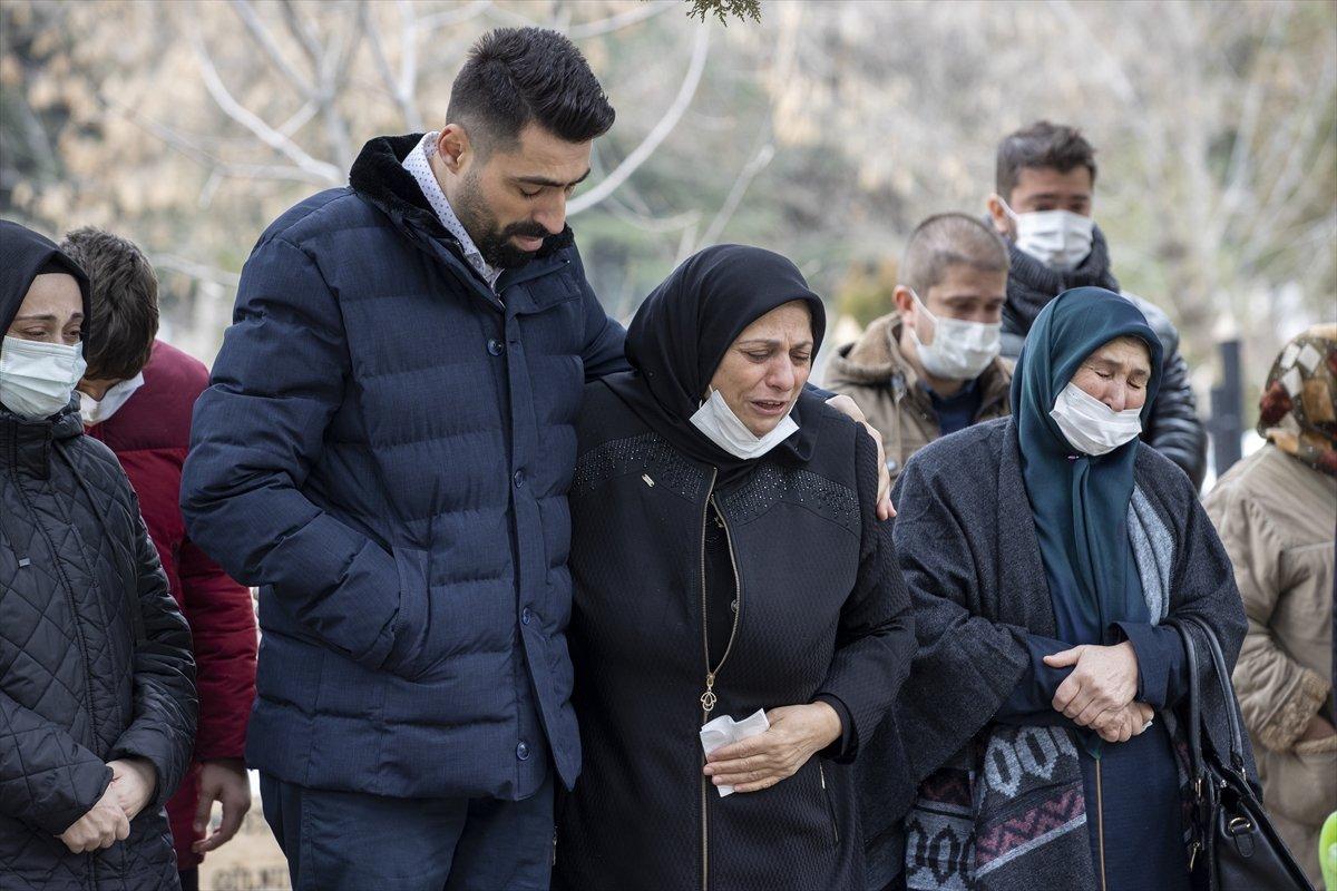 Başak Cengiz, doğum gününde mezarı başında anıldı