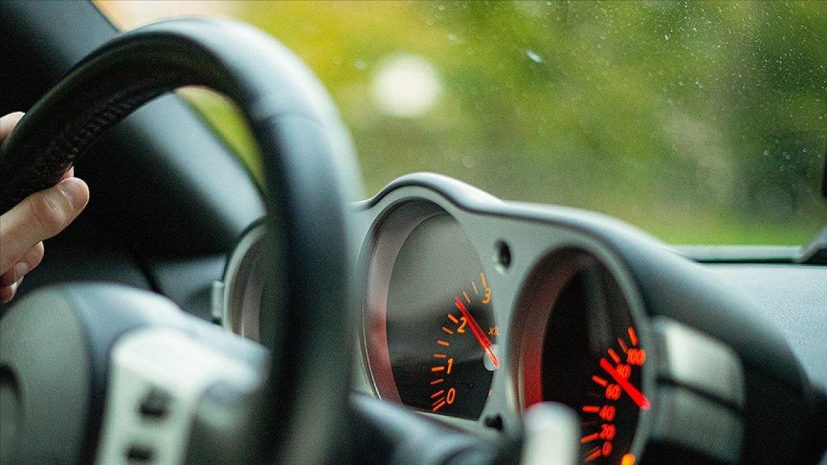 Aracının kilometresini düşürüp sattı, davalık oldu