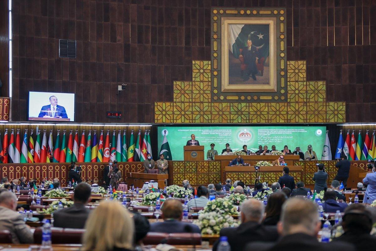 Mevlüt Çavuşoğlu: Taliban herkesin haklarını korumalı