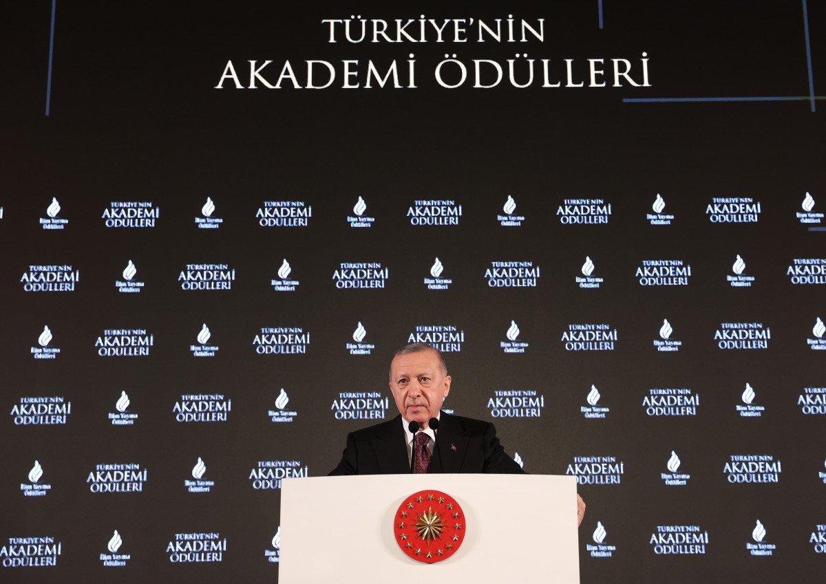 Cumhurbaşkanı Erdoğan 2021 İlim Yayma Ödülleri Töreni'nde