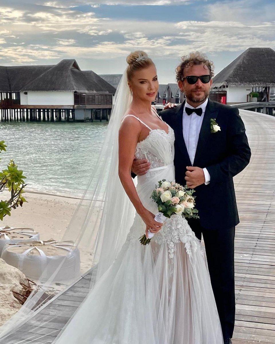 Ivana Sert ve Sezer Dermenci evlendi