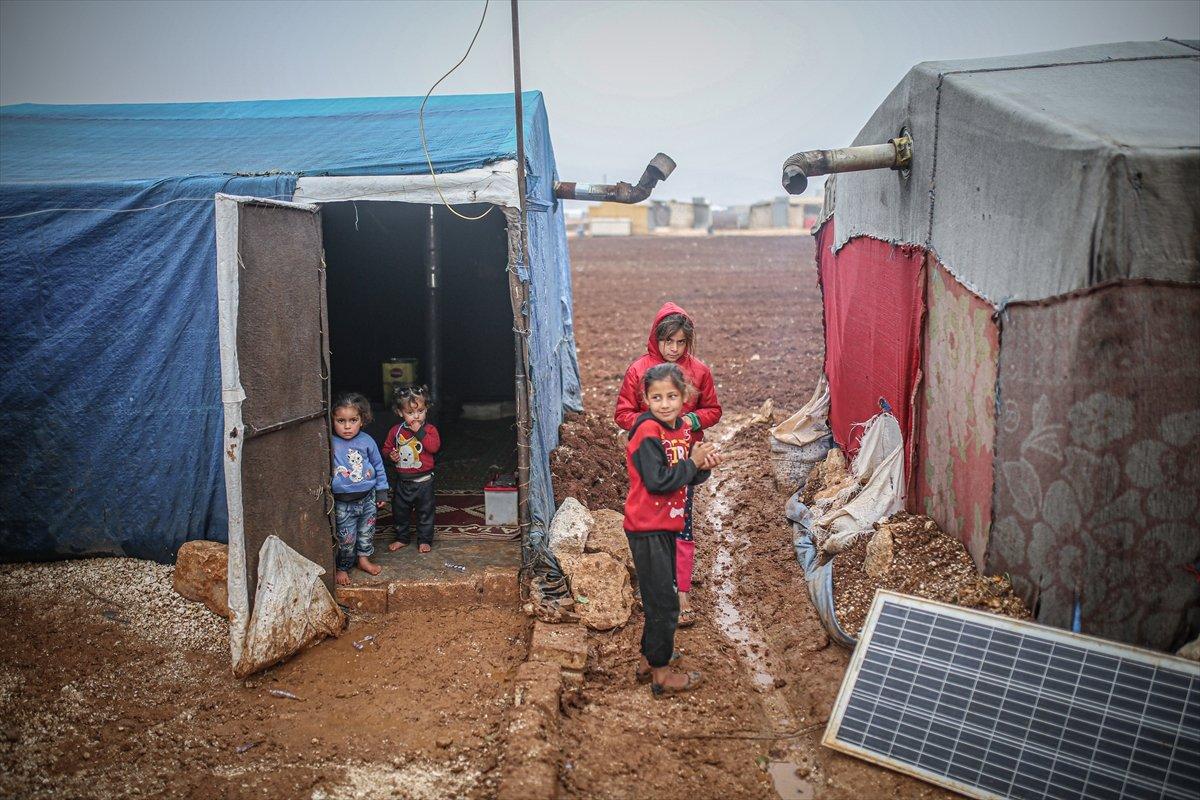 Zorlu şartlarda yaşayan Suriyeli sığınmacılar görüntülendi
