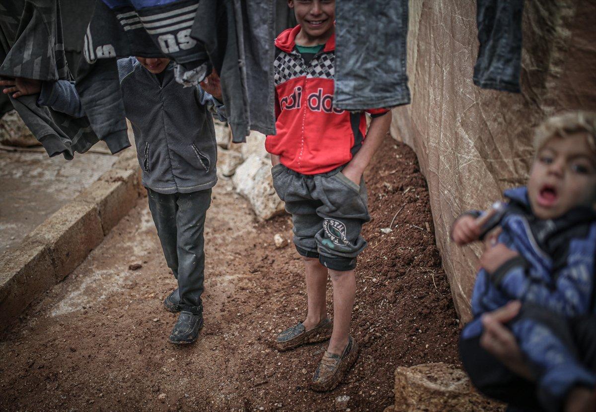 Zorlu şartlarda yaşayan Suriyeli sığınmacılar görüntülendi