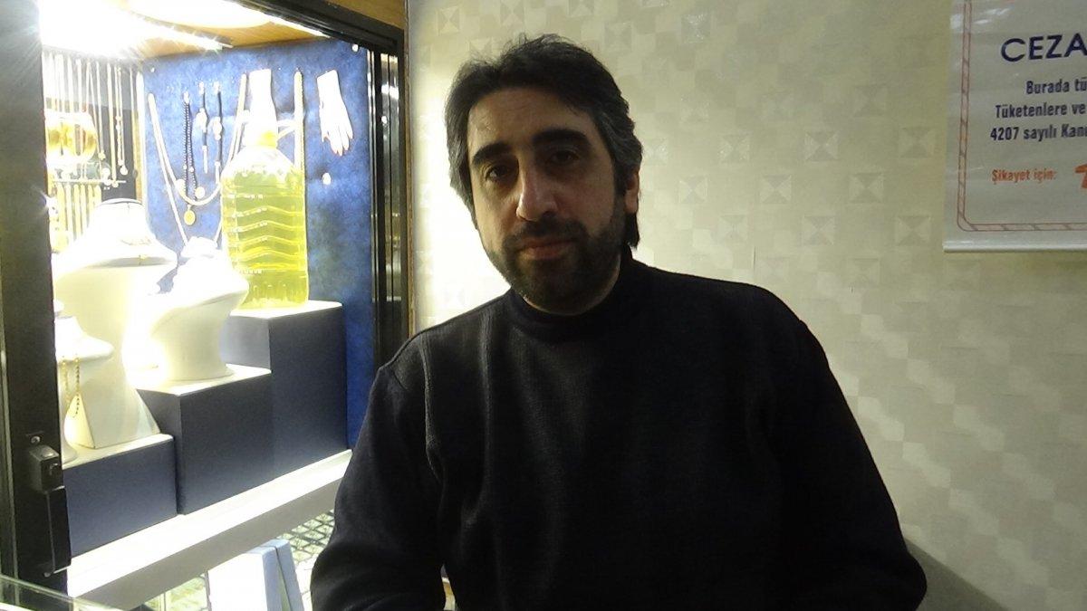 Diyarbakırlı kuyumcu yağ ile altını aynı vitrine koydu
