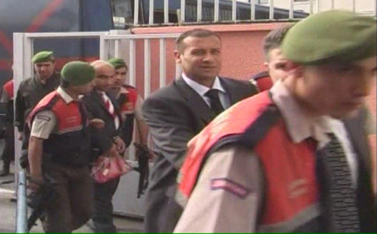 Kadıköy'de silahlı kavga: Susurluk davası hükümlüsü öldürüldü