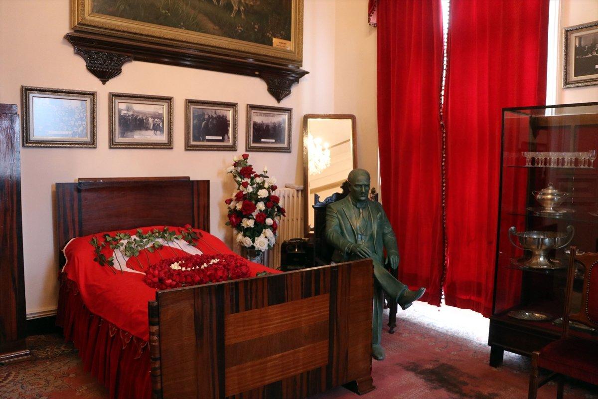 Atatürk'ün ziyaret ettiği odada konser verildi