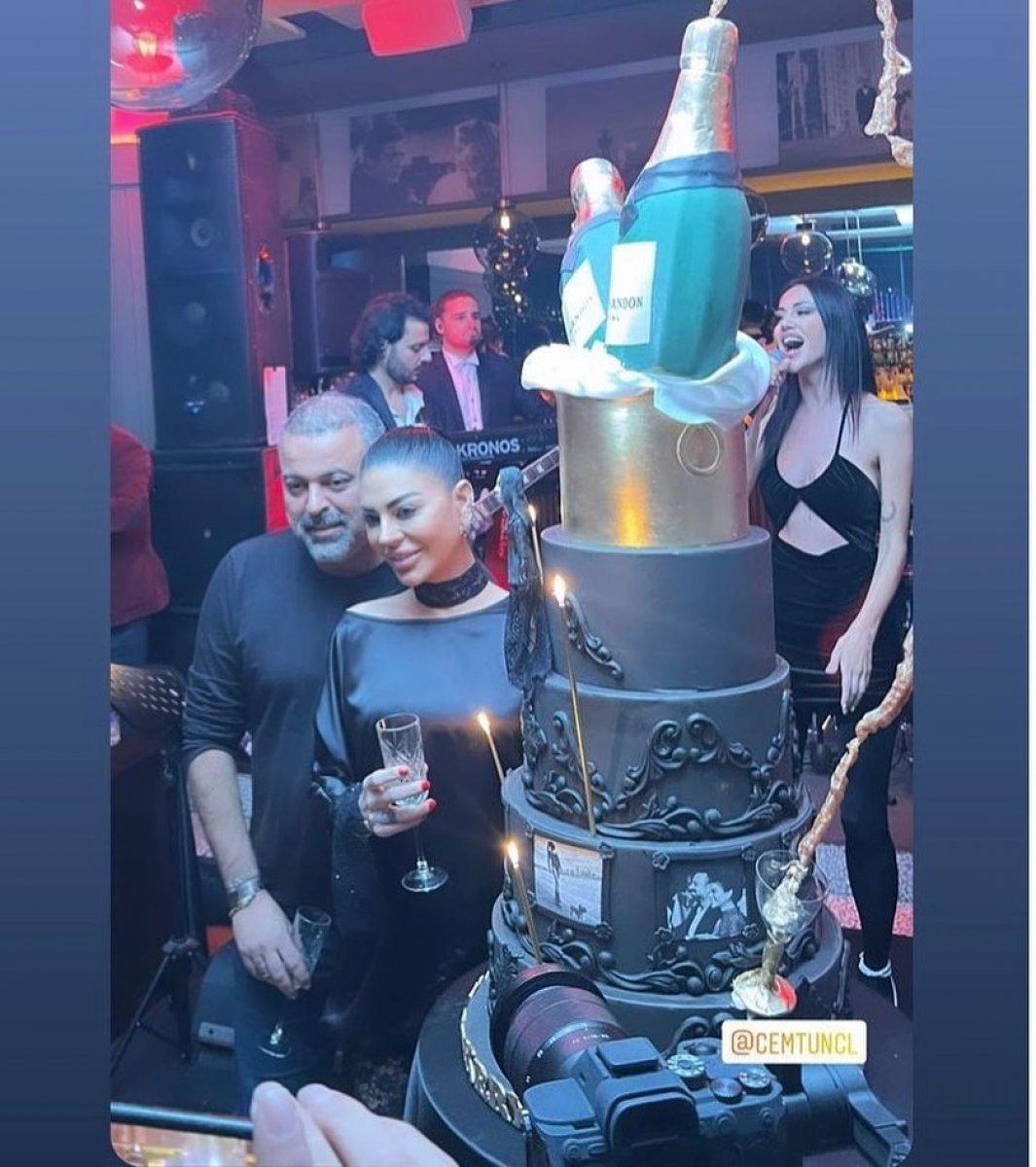 Süreyya Yalçın hediye yerine bağış istedi