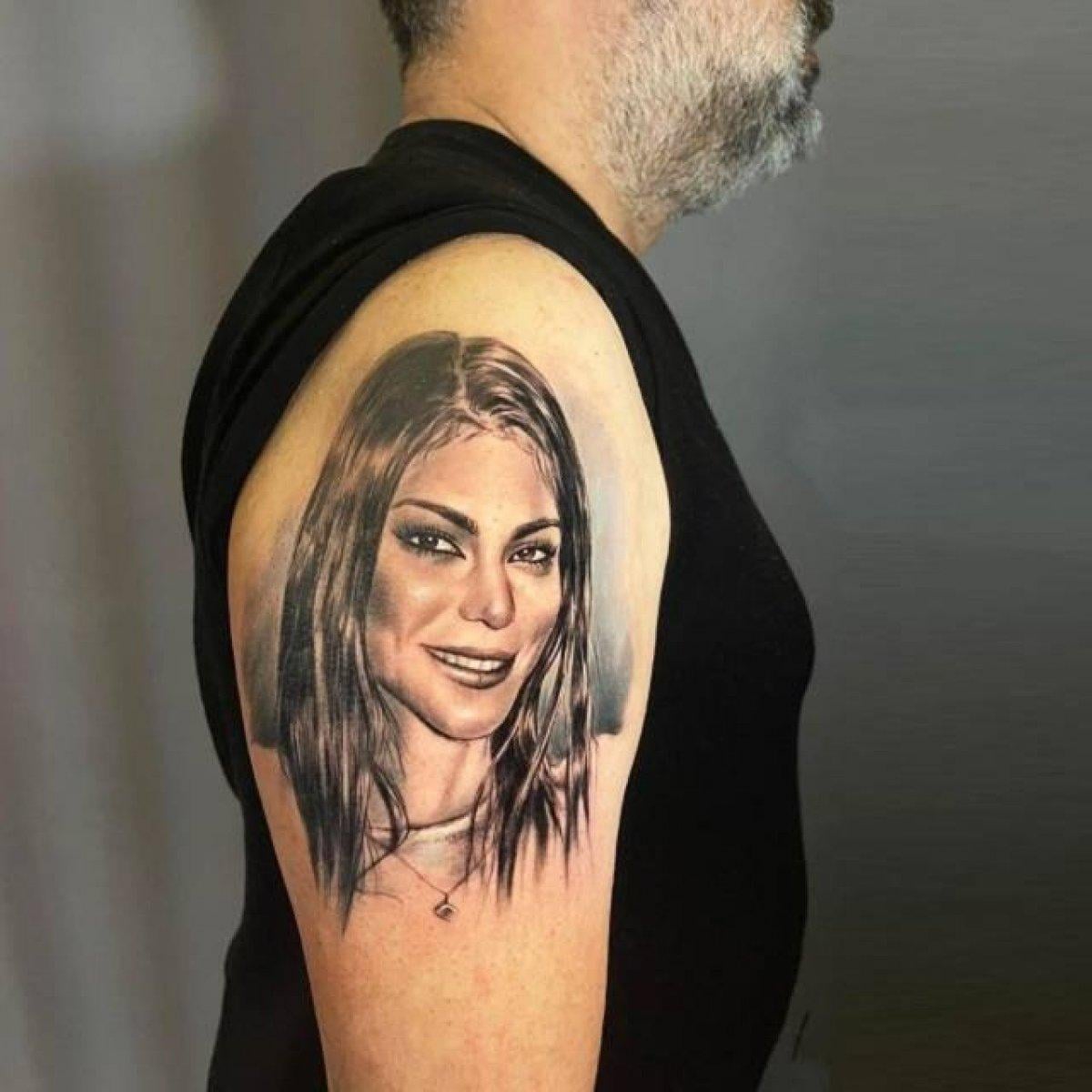 Volkan Aslan eşi Aylin Coşkun'un yüzünü koluna çizdirdi