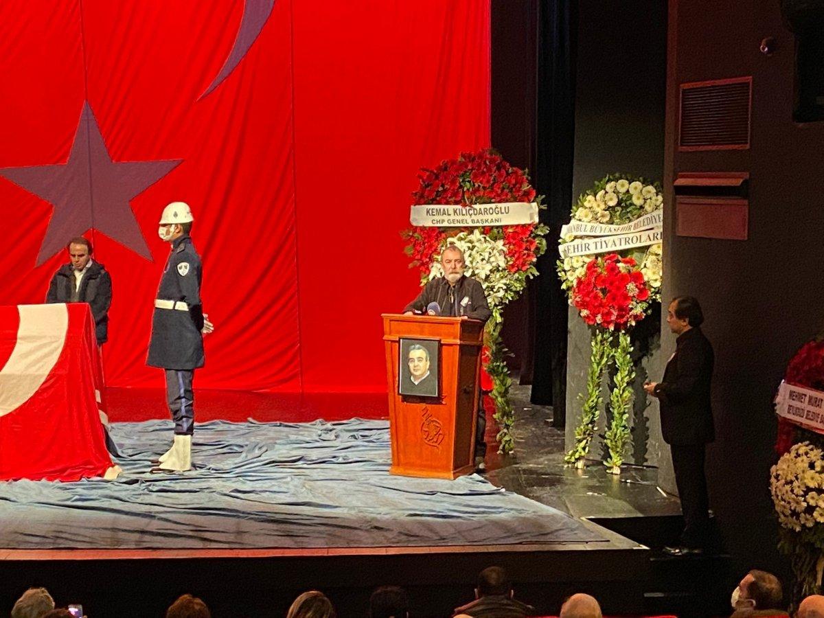 Usta oyuncu Sezai Aydın için tören düzenlendi