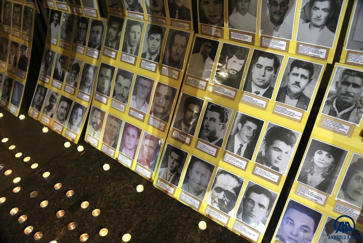 Londra'da Kanlı Noel katliamı yıl dönümünde anıldı