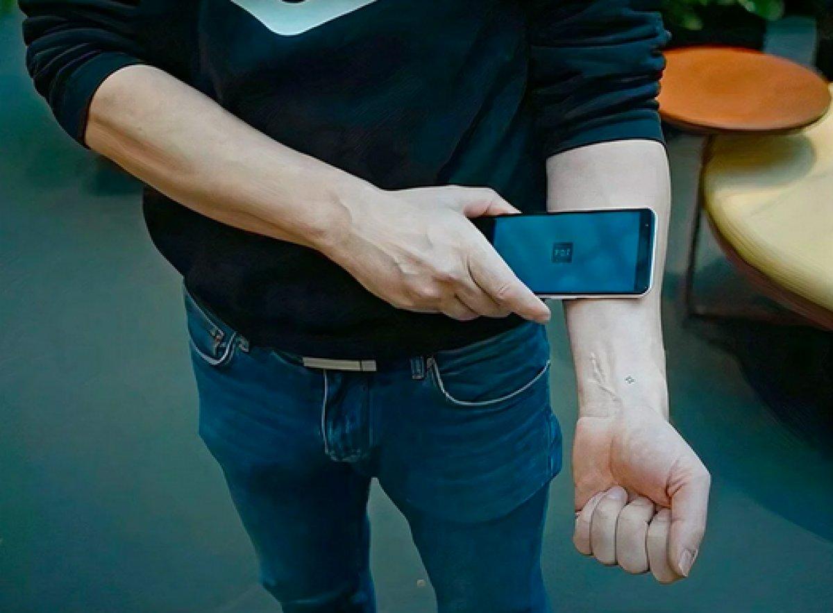 Koronavirüs aşılanma durumunu gösteren mikroçip geliştirildi