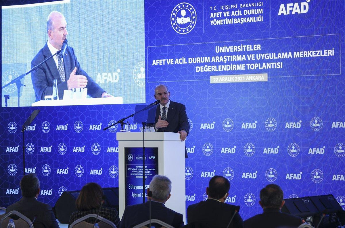 Süleyman Soylu: Göç meselesini Angelina Jolie fotoğrafı ile çözmeye çalıştılar