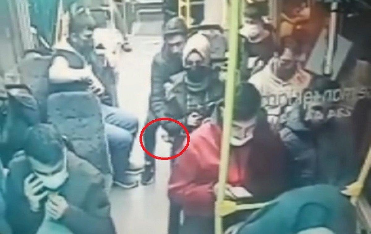 Mersin'de otobüsteki cüzdan çalma anı kamerada