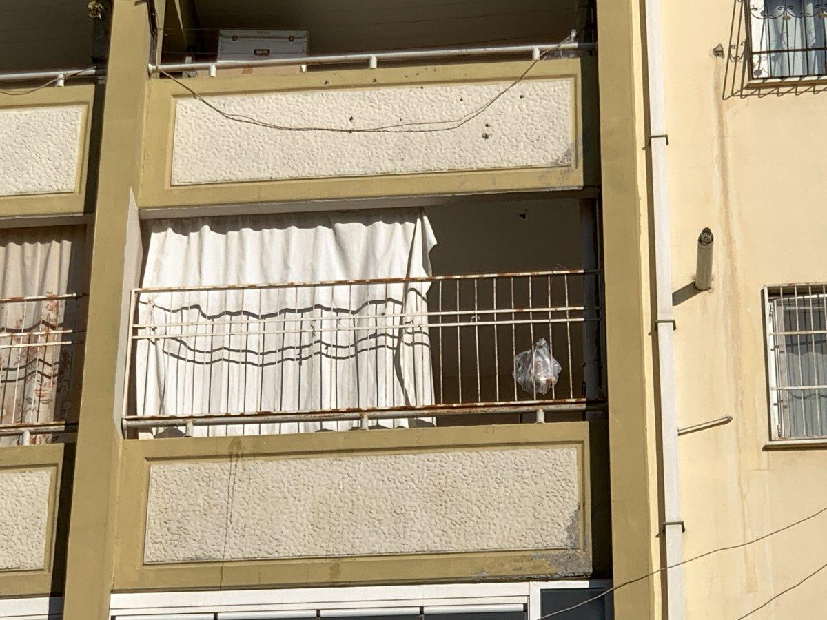 Adana'da balkondan düşen küçük kız ağır yaralandı