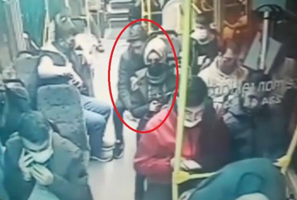Mersin'de otobüsteki cüzdan çalma anı kamerada