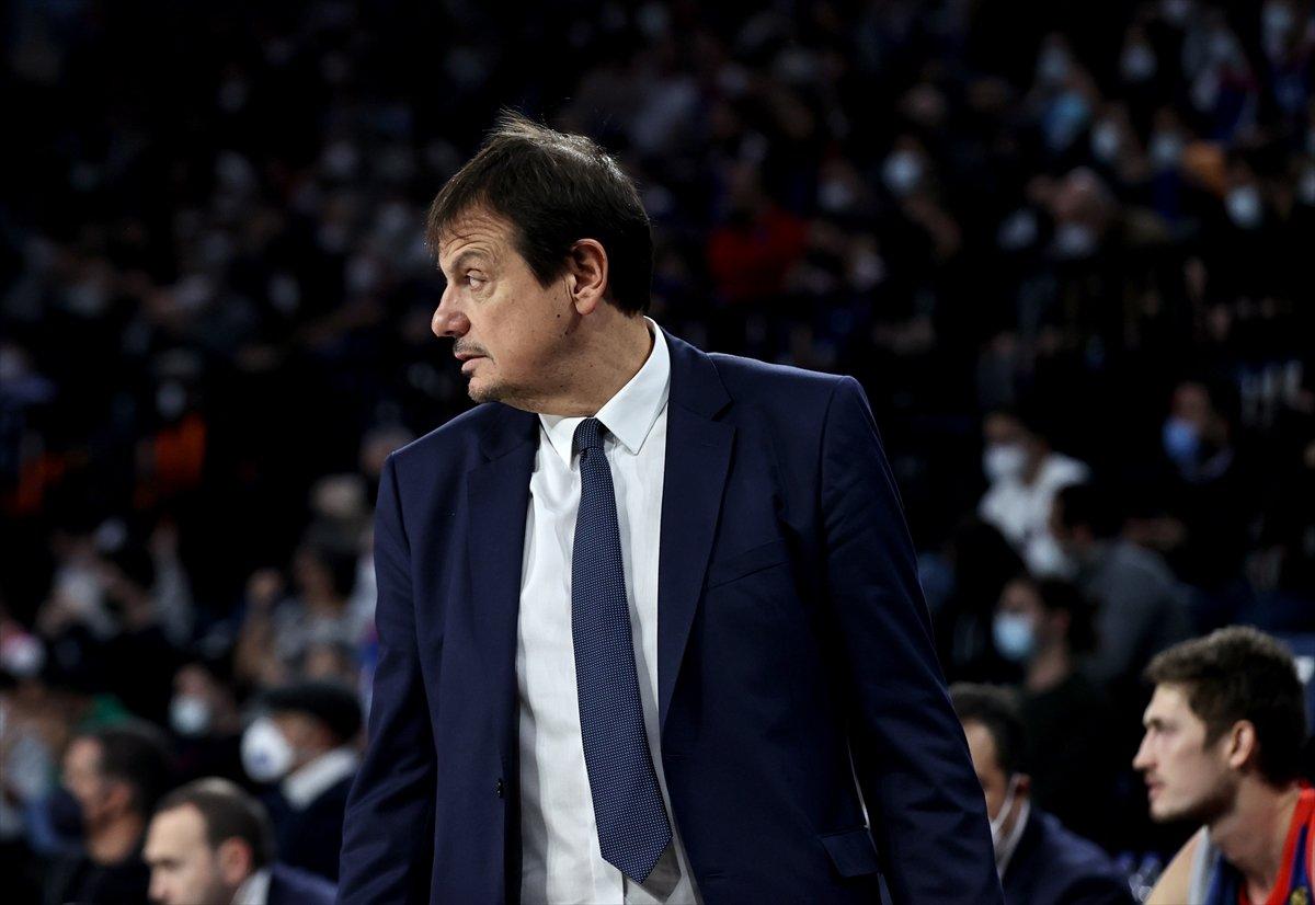 Anadolu Efes EuroLeague'de Kızılyıldız'ı Micic ile son 10 saniyede devirdi