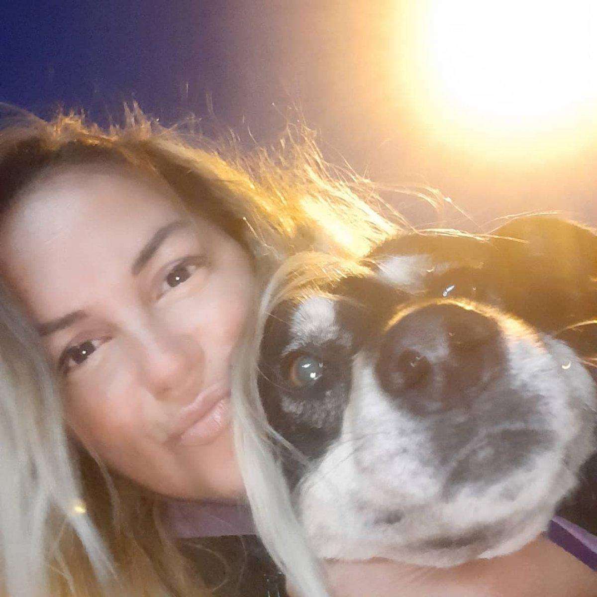 Şarkıcı Ayça Tekindor: Hepimiz ölelim, hayvanlar yaşasın