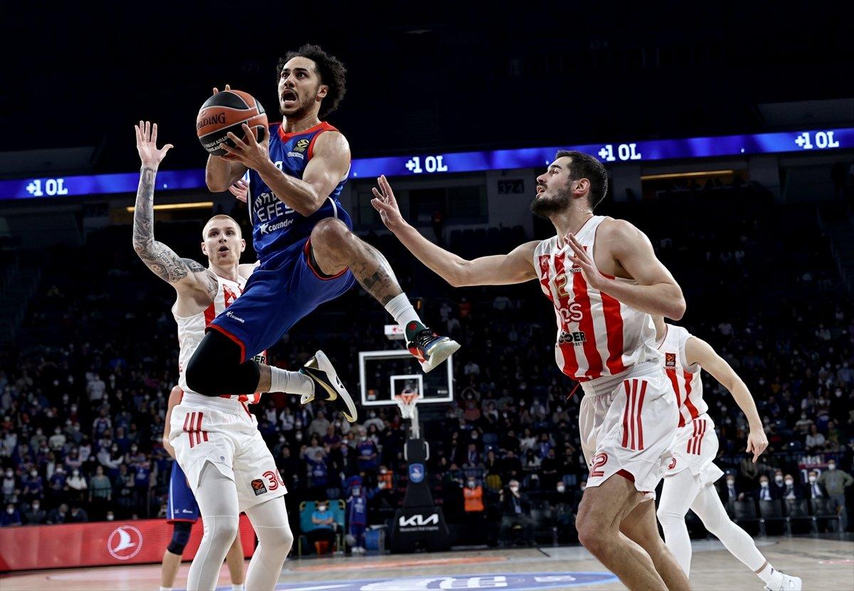 Anadolu Efes EuroLeague'de Kızılyıldız'ı Micic ile son 10 saniyede devirdi