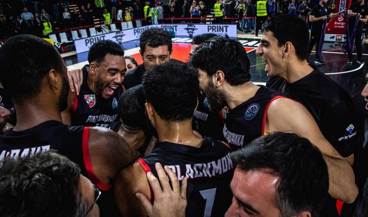 Pınar Karşıyaka Şampiyonlar Ligi'nde Arged BM Stal'ı yendi