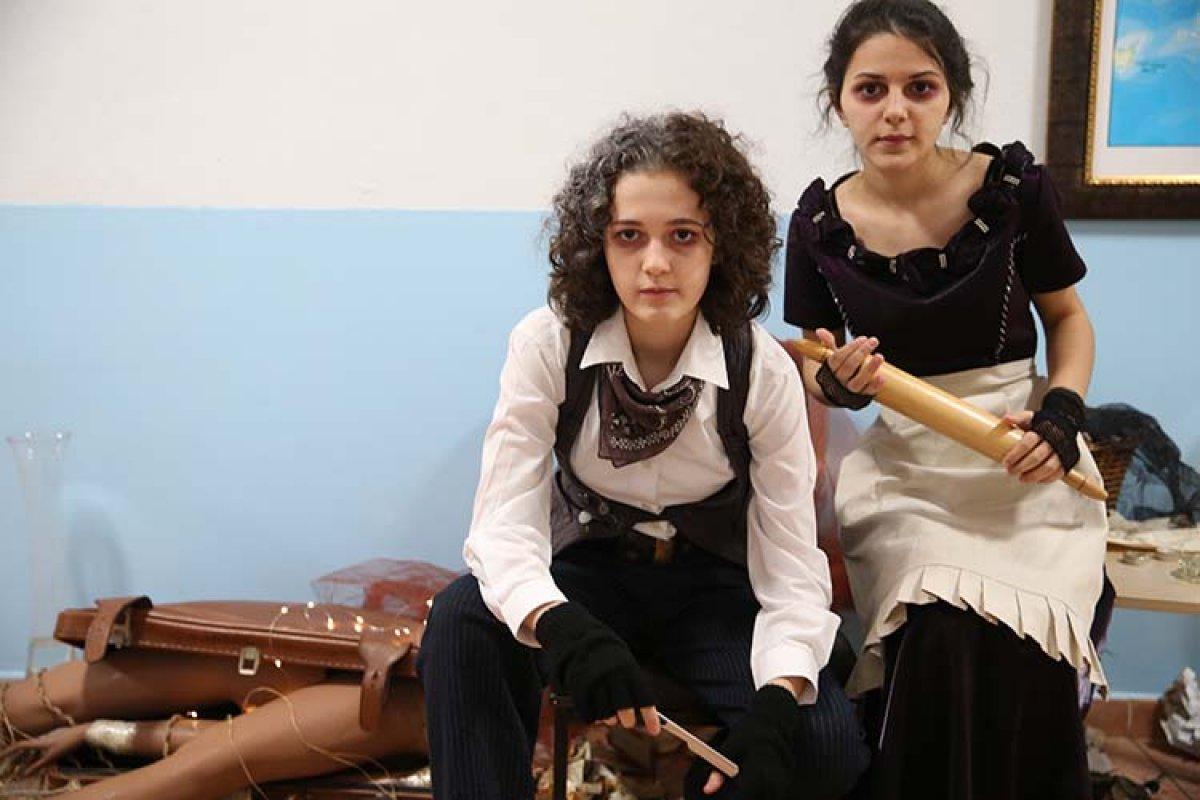 Sakarya'da öğrencilerden Roman Kahramanları Festivali