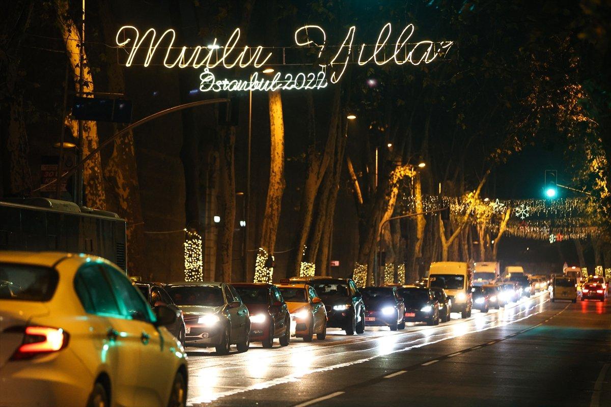 İstanbul, yılbaşı için hazırlanıyor