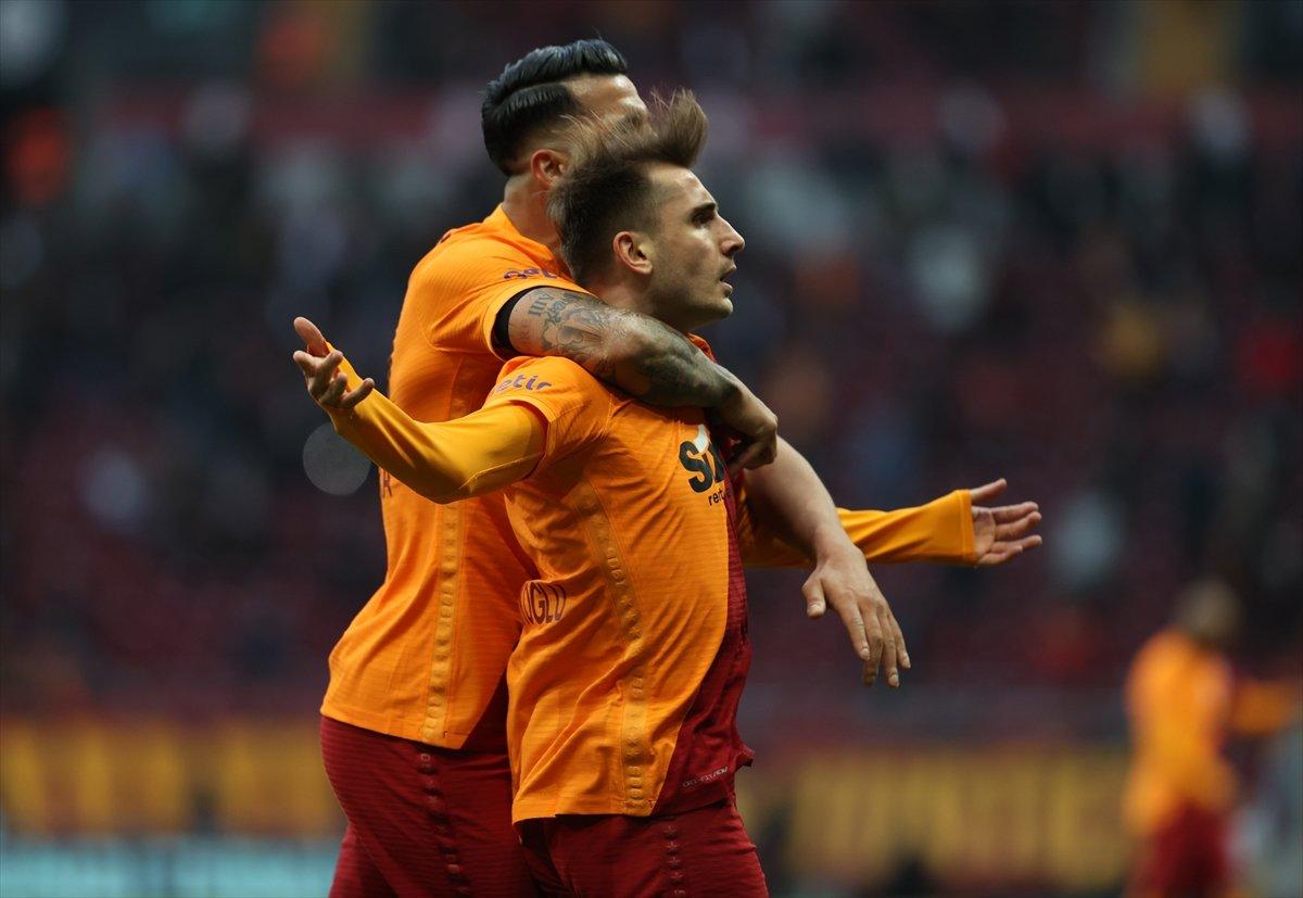Galatasaray, Antalyaspor'u 2 golle mağlup etti