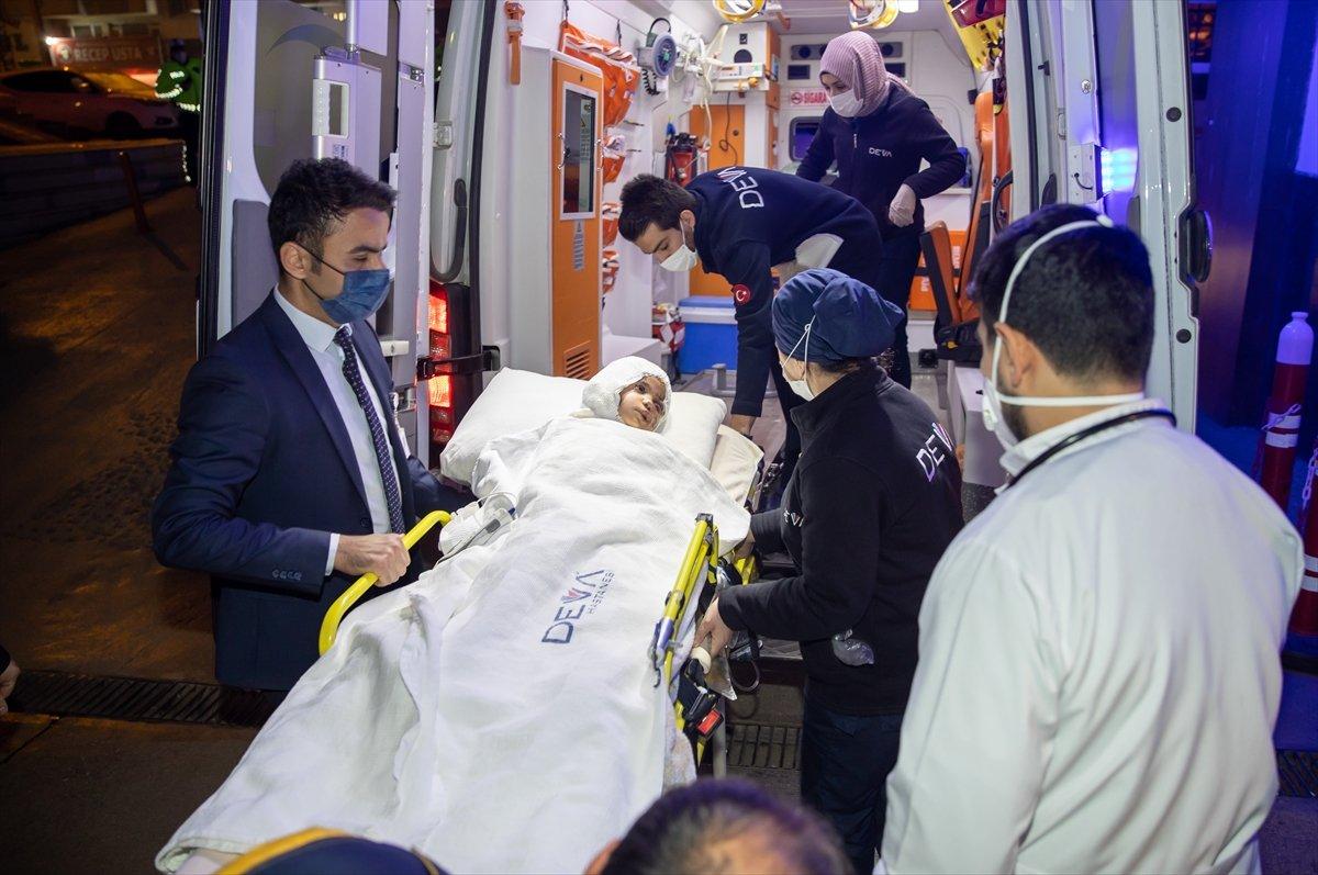 Adalet Bakanı Abdulhamit Gül, pitbull köpeklerin saldırdığı Asiye'nin babası ile görüştü