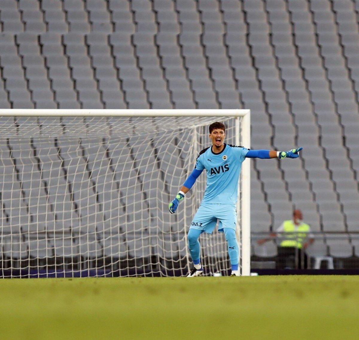 Altay Bayındır'dan sakatlık açıklaması