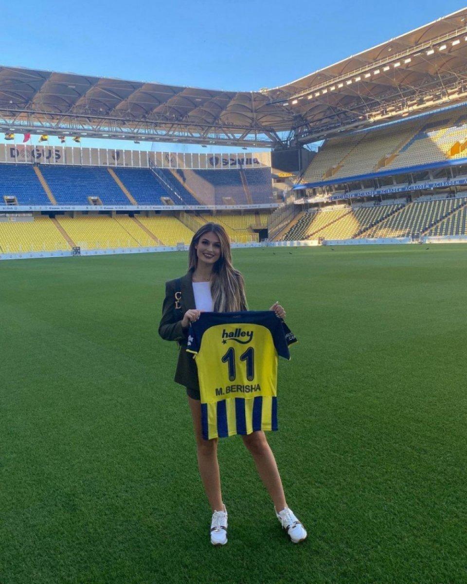 Berisha'nın eşi Fenerbahçe taraftarına kızdı