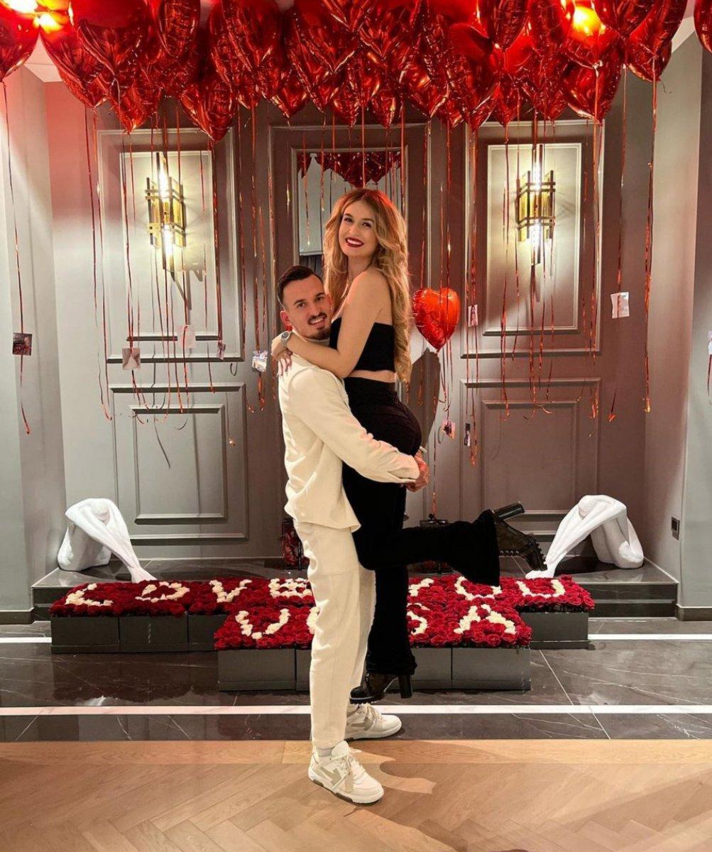 Berisha'nın eşi Fenerbahçe taraftarına kızdı