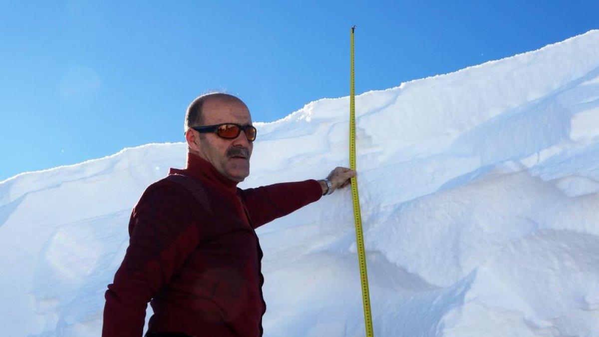 Muş'ta kar kalınlığı 4 metreyi aştı