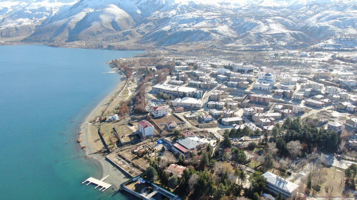 Elazığ'daki depremin merkez üssü Sivrice'de, TOKİ konutları tamamlandı