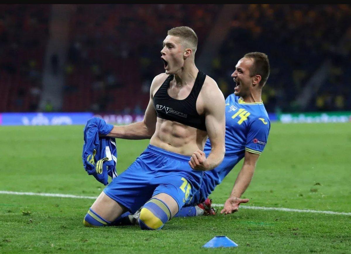 Galatasaray, forvete Artem Dovbyk'i istiyor