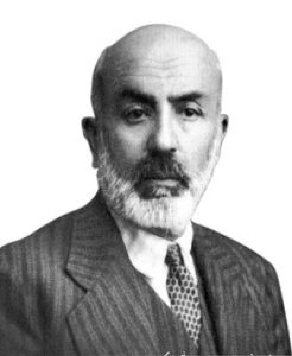 İstiklâl Şairimiz Mehmet Âkif Ersoy anılıyor