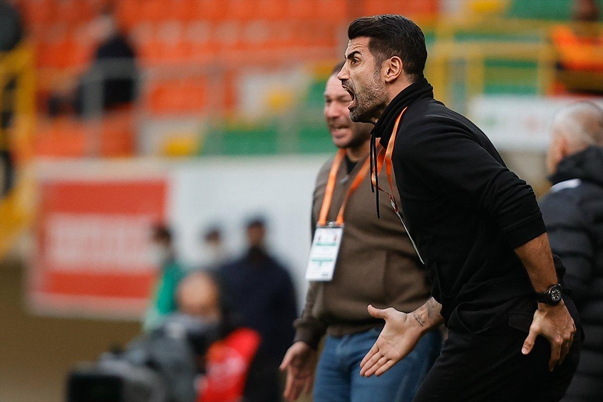 Volkan Demirel, ilk yarıyı namağlup kapattı