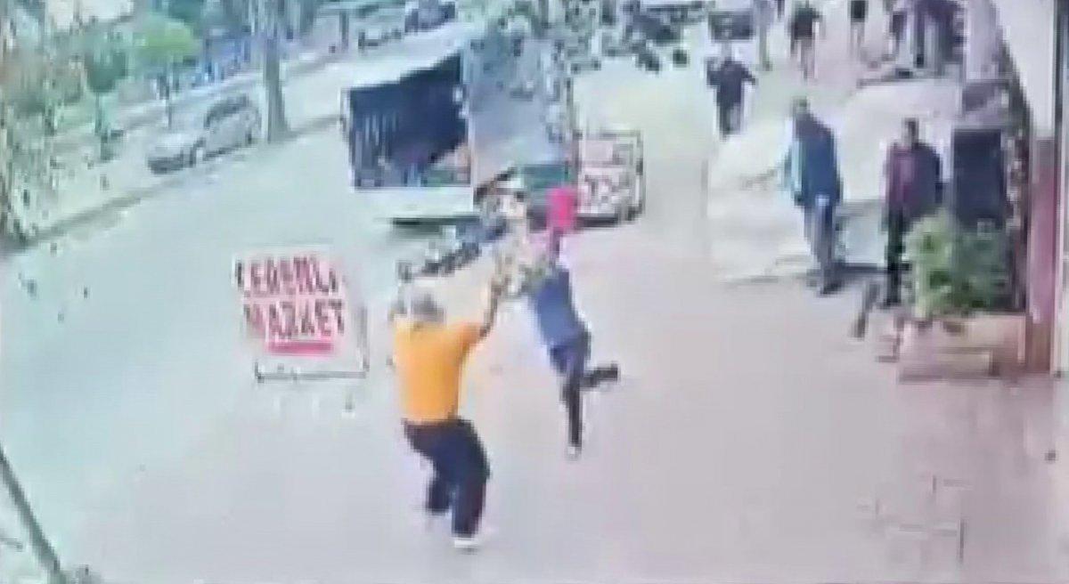 Adana'da kayınbabasının evini bıçakla basan damat darbedildi