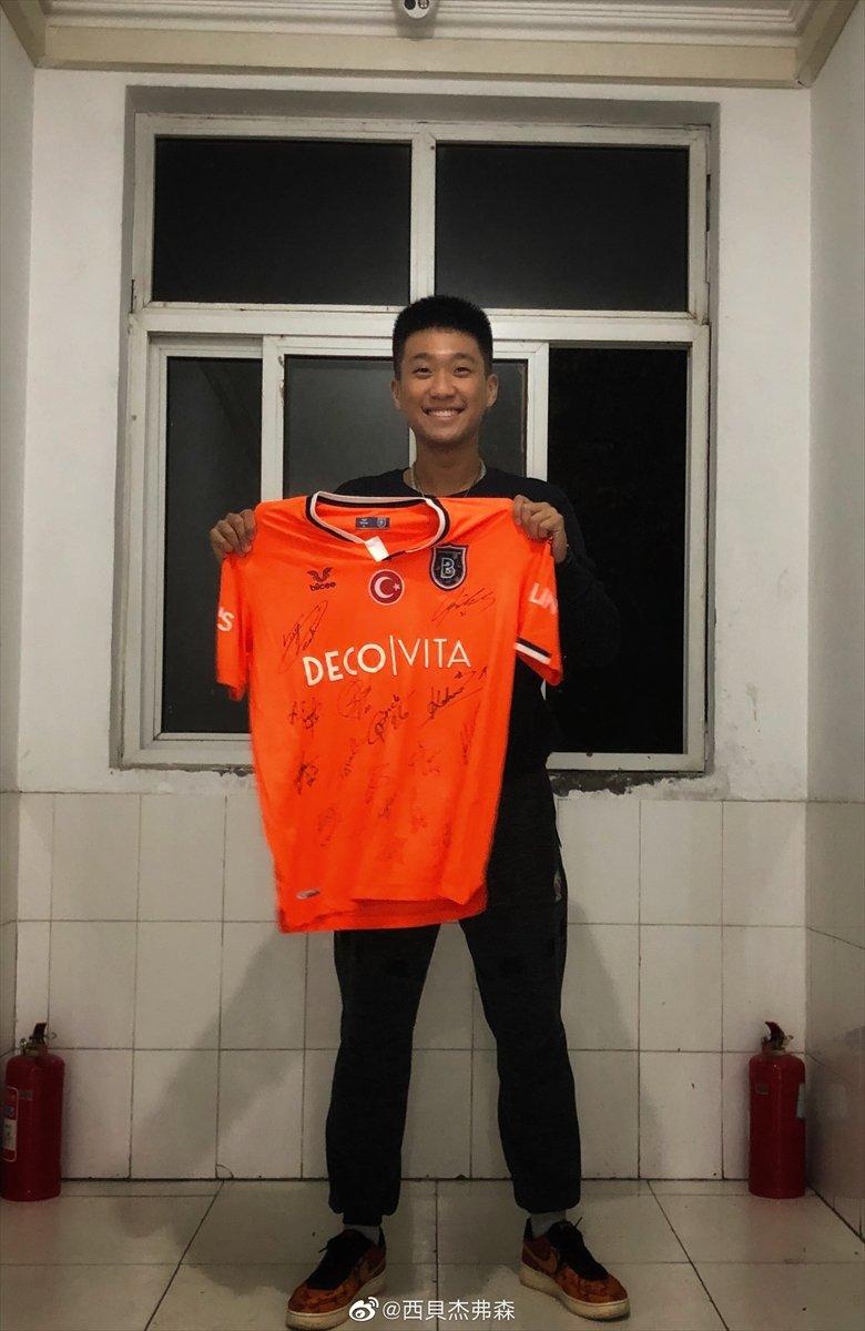 Pekin Büyükelçiliği, Çinli futbolseverleri Türk futbolu ile tanıştırdı