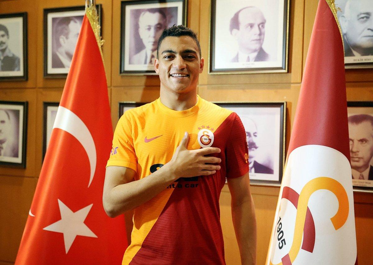 Galatasaray, Mostafa Mohamed ile sözleşme imzaladı