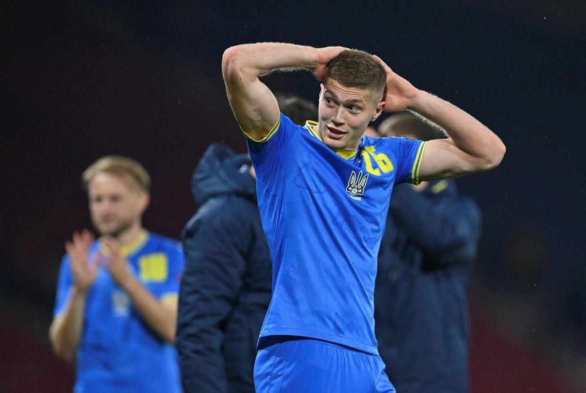 Galatasaray, forvete Artem Dovbyk'i istiyor