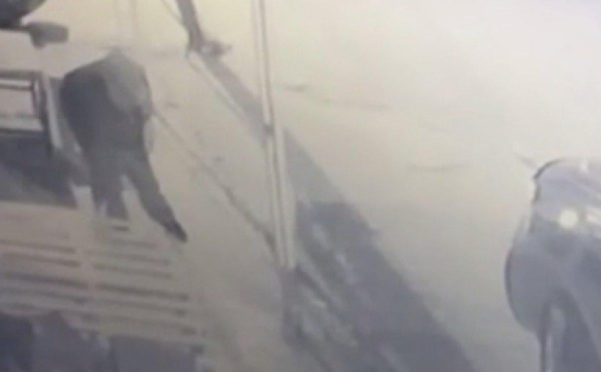 İstanbul'da palet hırsızları kamerada